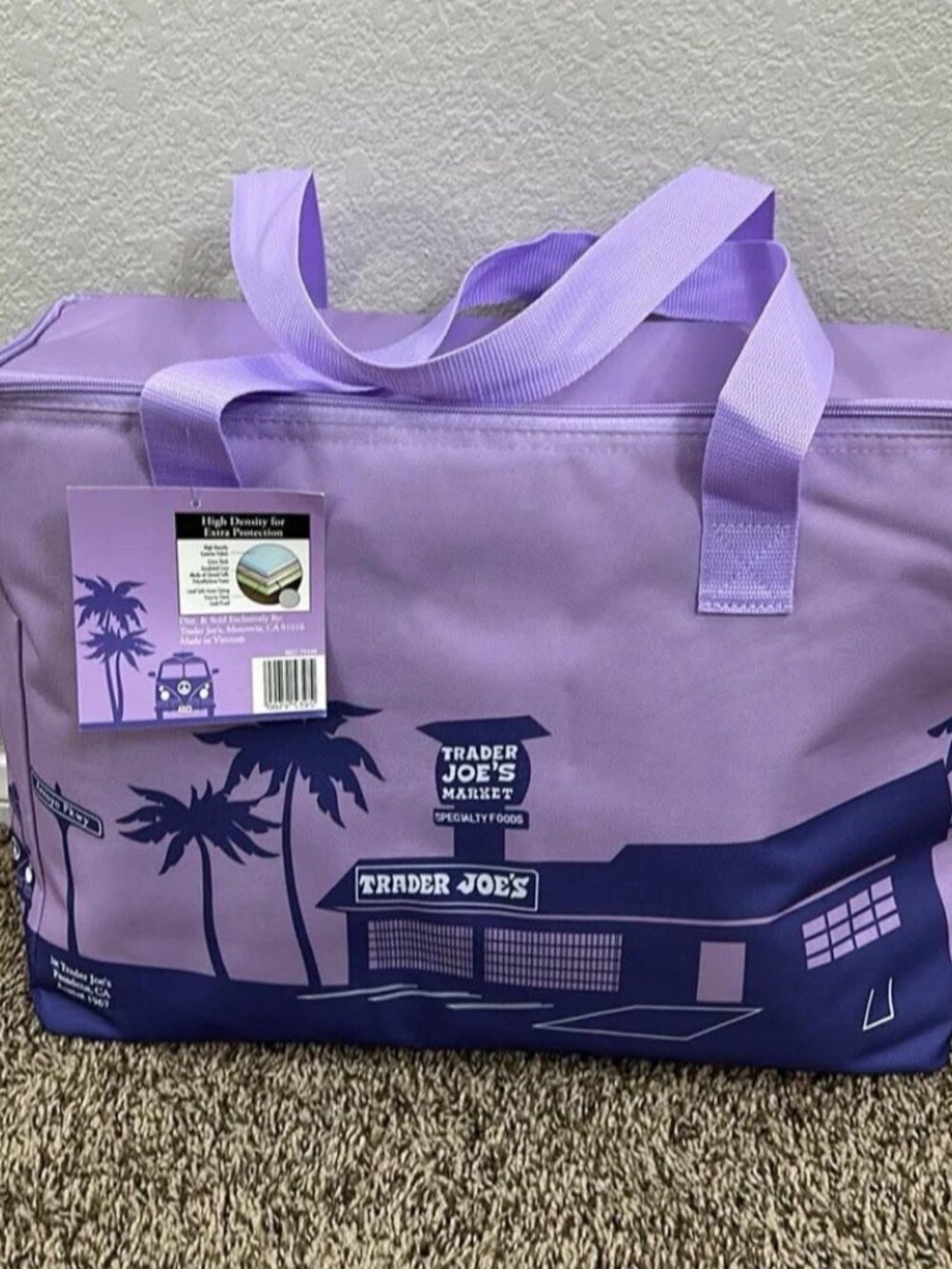 NWT Trader Joe's Large Reusable Insulated Bag - Lavander